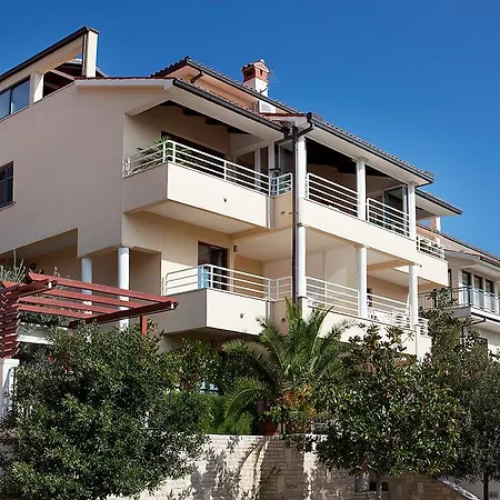 Apartments Agava * Rabac